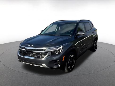 Used 2025 Kia Seltos S image 7