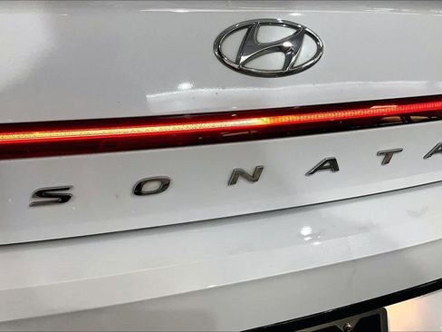 Used 2023 Hyundai Sonata SEL FWD image 10