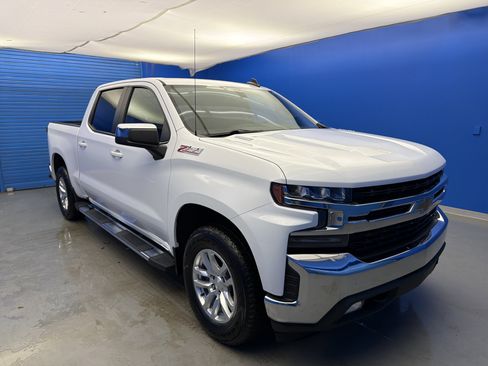 Used 2020 Chevrolet Silverado 1500 LT w/ All-Star Edition image 2