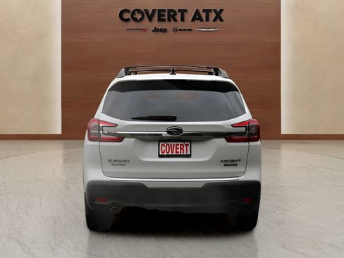 Used 2024 Subaru Ascent Touring w/ Popular Package #2 AWD/4WD image 4