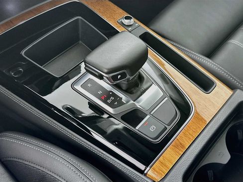 Certified 2023 Audi Q5 2.0T Premium Plus w/ Premium Plus Package AWD/4WD image 16