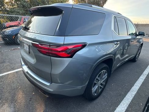 Used 2023 Chevrolet Traverse High Country AWD/4WD image 5