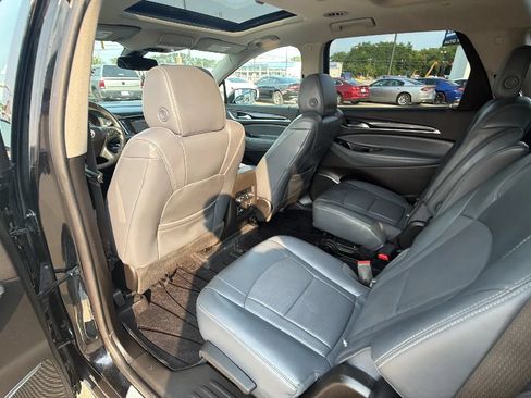 Used 2018 Buick Enclave Premium w/ Trailering Package AWD/4WD image 30