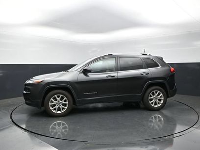 Used 2016 Jeep Cherokee Latitude w/ Safety/Convenience Group