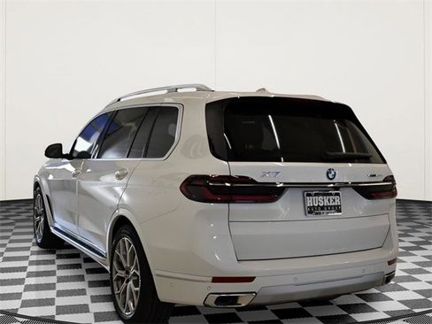 New 2026 BMW X7 xDrive40i w/ Premium Package image 6