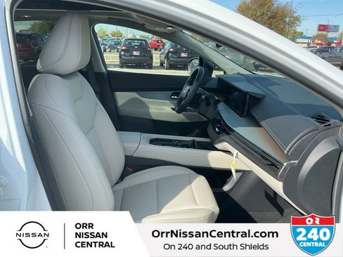 New 2025 Nissan Murano SL AWD/4WD image 11