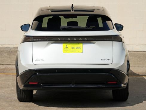 Used 2025 Nissan Ariya FWD image 50