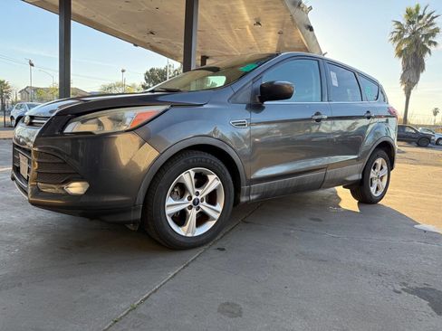 Used 2015 Ford Escape SE image 22