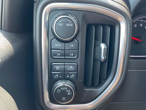 Used 2020 Chevrolet Silverado 1500 LT Trail Boss AWD/4WD image 23