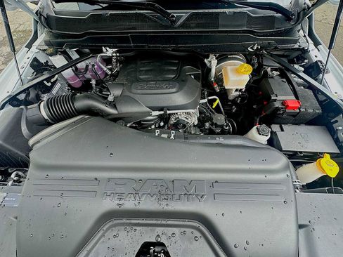 New 2026 RAM 2500 Tradesman AWD/4WD image 17