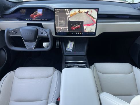 Used 2021 Tesla Model S Plaid image 23