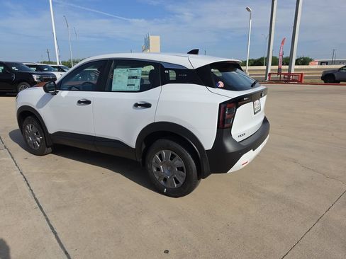 New 2026 Nissan Kicks S FWD image 4