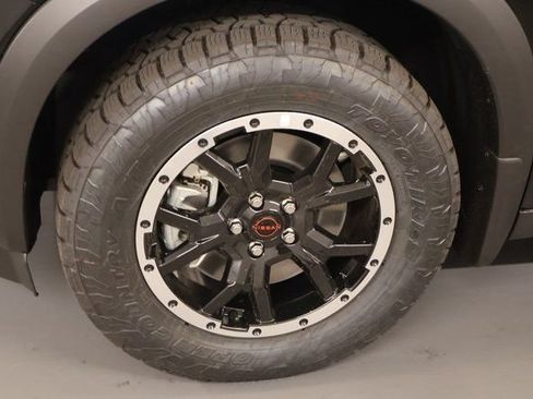New 2026 Nissan Pathfinder Rock Creek w/ Rock Creek Premium Package AWD/4WD image 8