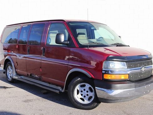 Used 2007 Chevrolet Express 1500 w/ Preferred Equipment Group image 1