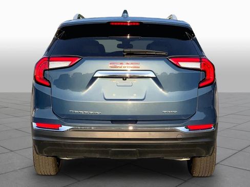 Used 2024 GMC Terrain SLT AWD/4WD image 5
