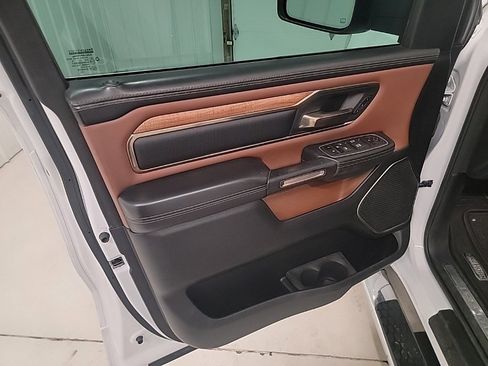 Used 2022 RAM 1500 Limited w/ Trailer Tow Group image 11