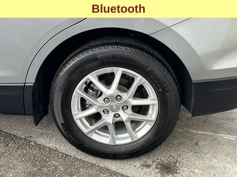 Used 2023 Chevrolet Equinox LS image 9