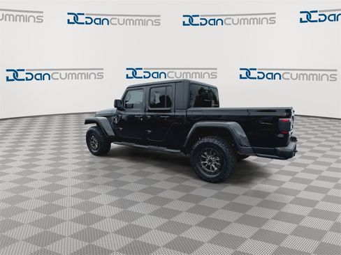 Used 2023 Jeep Gladiator Sport image 6