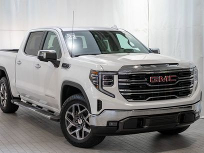 Used 2022 GMC Sierra 1500 SLT w/ SLT Convenience Package