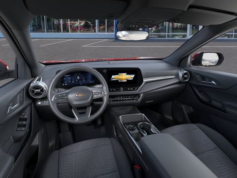 New 2026 Chevrolet Equinox LT w/ LPO, Floor Liner Package AWD/4WD image 15