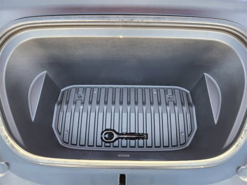 Used 2021 Tesla Model Y 2WD image 33