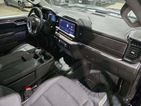 Used 2022 Chevrolet Silverado 1500 LT w/ Max Trailering Package AWD/4WD image 36
