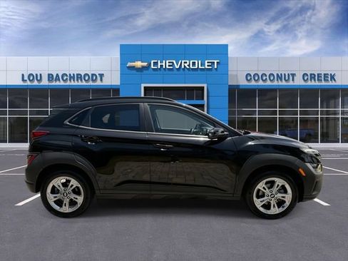 Used 2022 Hyundai Kona SEL w/ Convenience Package FWD image 9