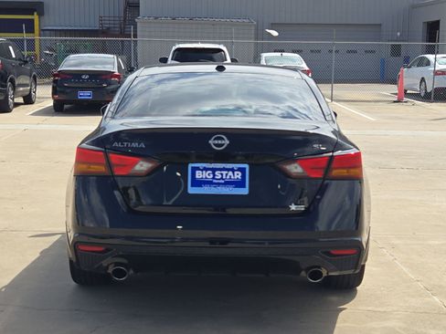 Used 2024 Nissan Altima 2.5 SL FWD image 5