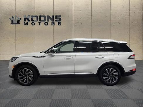 Certified 2025 Lincoln Aviator AWD image 4