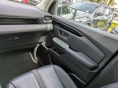 Used 2023 Honda Pilot EX-L image 15