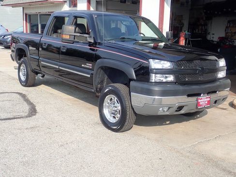 Used 2005 Chevrolet Silverado 2500 LT w/ Heavy-Duty Power Package AWD/4WD image 20