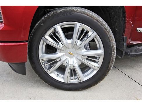 Used 2025 Chevrolet Silverado 1500 High Country w/ High Country Premium Package image 29