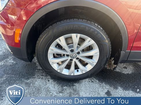 Used 2018 Volkswagen Tiguan S image 12