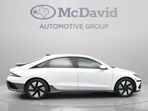 Used 2024 Hyundai Ioniq 6 SEL RWD image 9
