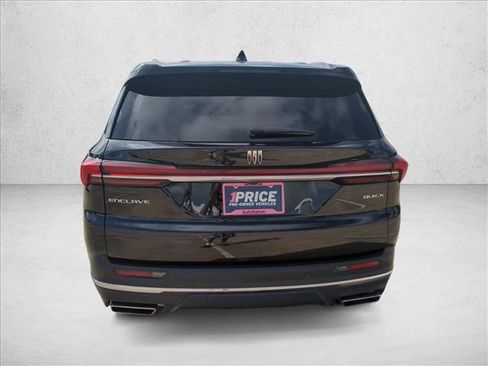 Used 2025 Buick Enclave Preferred FWD image 7