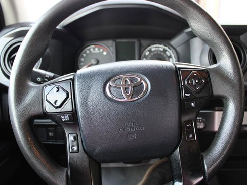 Used 2019 Toyota Tacoma SR image 18