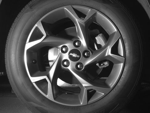 Used 2025 Chevrolet Trax LT w/ LT Convenience Package image 13