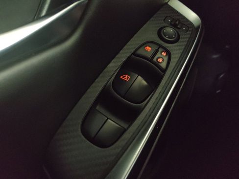 Used 2021 Nissan Sentra SR FWD image 27