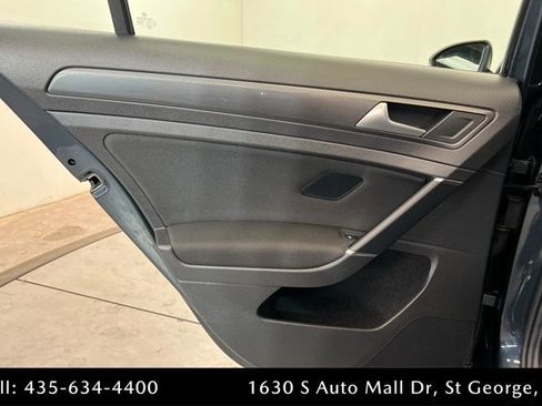 Used 2021 Volkswagen Golf 4-Door FWD image 18