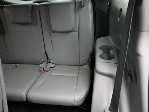 Used 2015 Toyota Highlander XLE FWD image 22