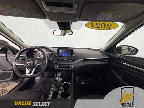 Used 2021 Nissan Altima 2.5 SV FWD image 10