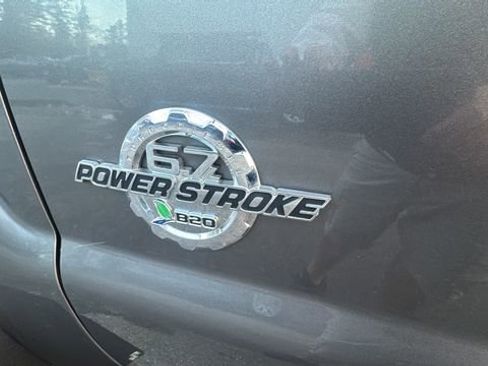 Used 2014 Ford F250 Lariat w/ Lariat Interior Package image 11