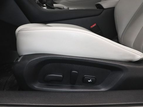 Used 2017 INFINITI Q60 w/ Premium Plus Package 3.0T image 18