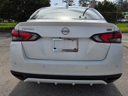 Used 2024 Nissan Versa SR FWD image 6