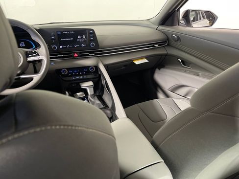 New 2026 Hyundai Elantra Sport image 17