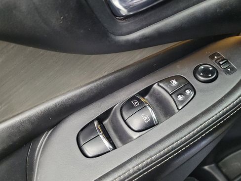Used 2018 Nissan Murano SL w/ Midnight Edition Package FWD image 27