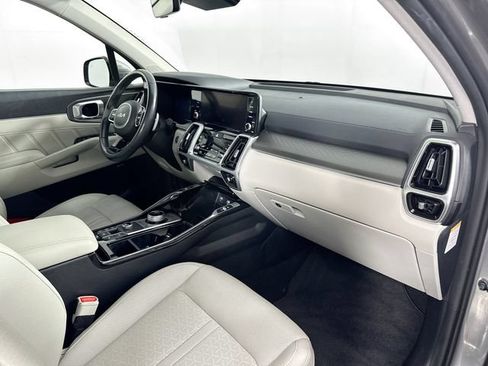 Used 2023 Kia Sorento SX Prestige w/ Panoramic Sunroof Package AWD/4WD image 33