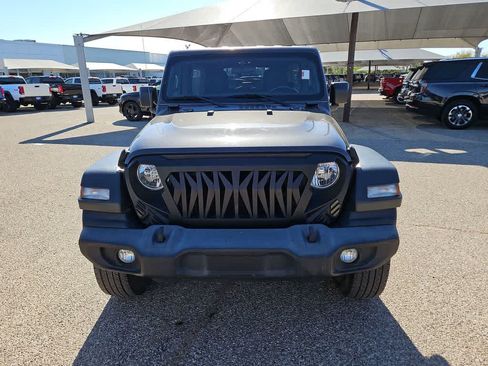 Used 2020 Jeep Wrangler Unlimited Sport S AWD/4WD image 3