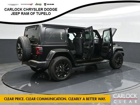 Used 2025 Jeep Wrangler Sahara AWD/4WD image 55