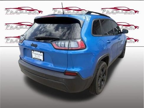 Used 2021 Jeep Cherokee Latitude Plus FWD image 7